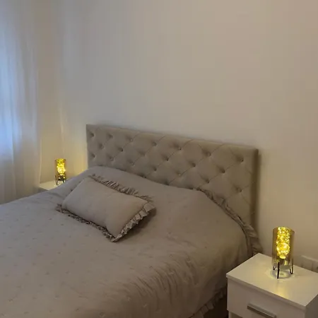 Aura Apartament