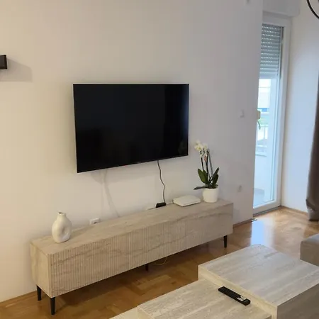 Apartman Aura