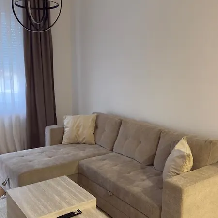 Apartman Aura